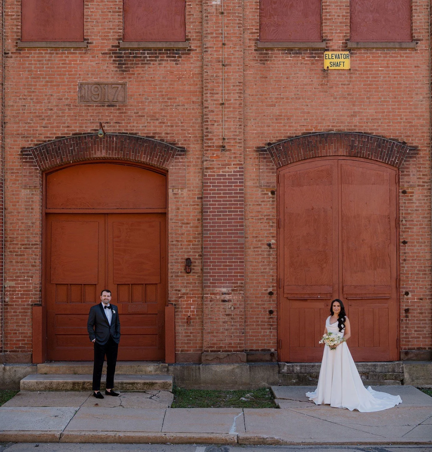 Scenes from the Frankford Arsenal ❤️ 
@jonpivko
@tayloremilyevents
@seedlingandsage
@jollifier
@luvdupdjs
@bridesbysette
@mjbridalartistry
@sunshineletterco
@bbjlatavola
@sjpartyrentals
grubaholics
@lmbakery
@justinalexander
@enzocustom
@stay_lokal