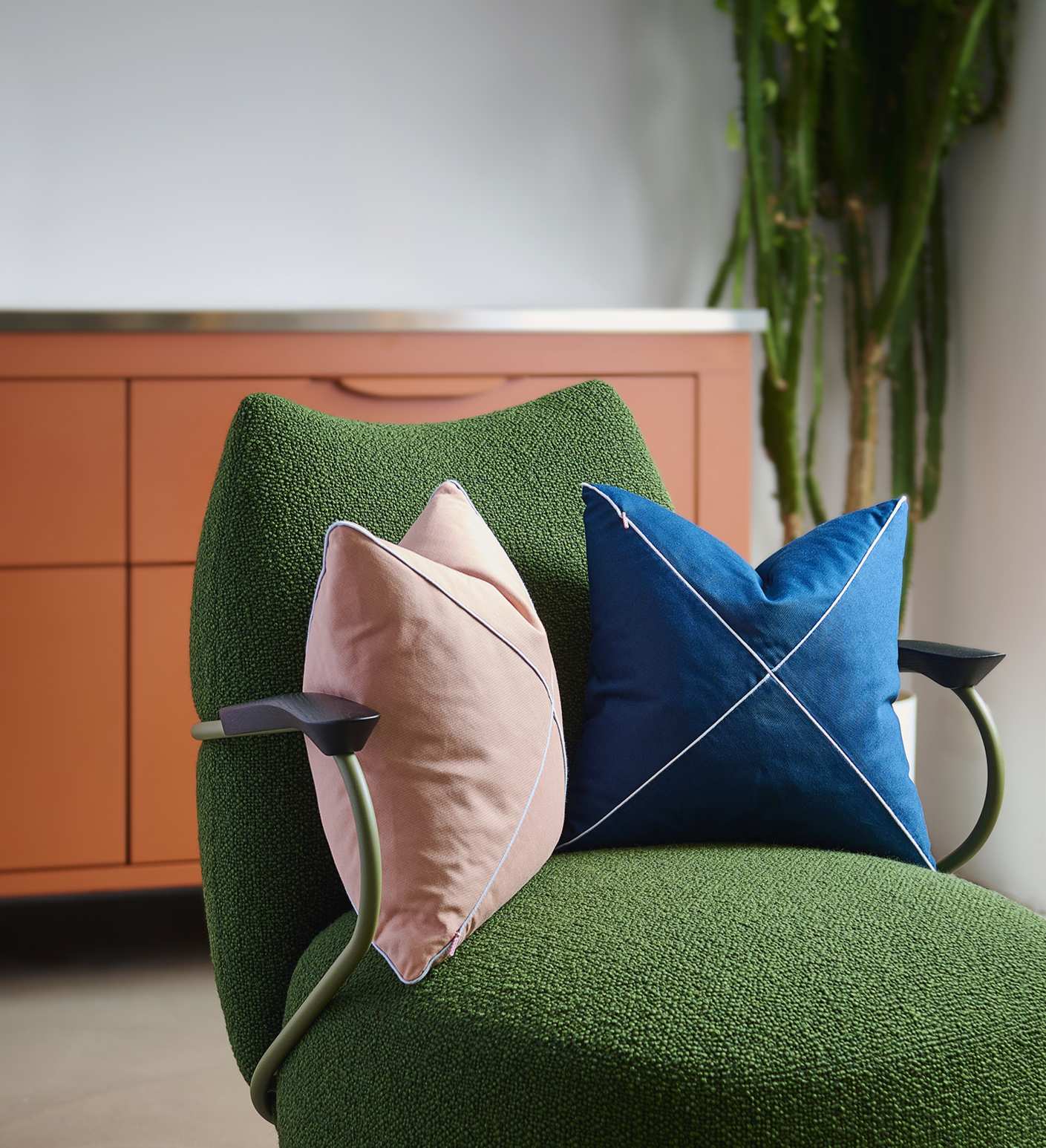 Sofen_style01%2B9_copy_greensofa02_RS.png