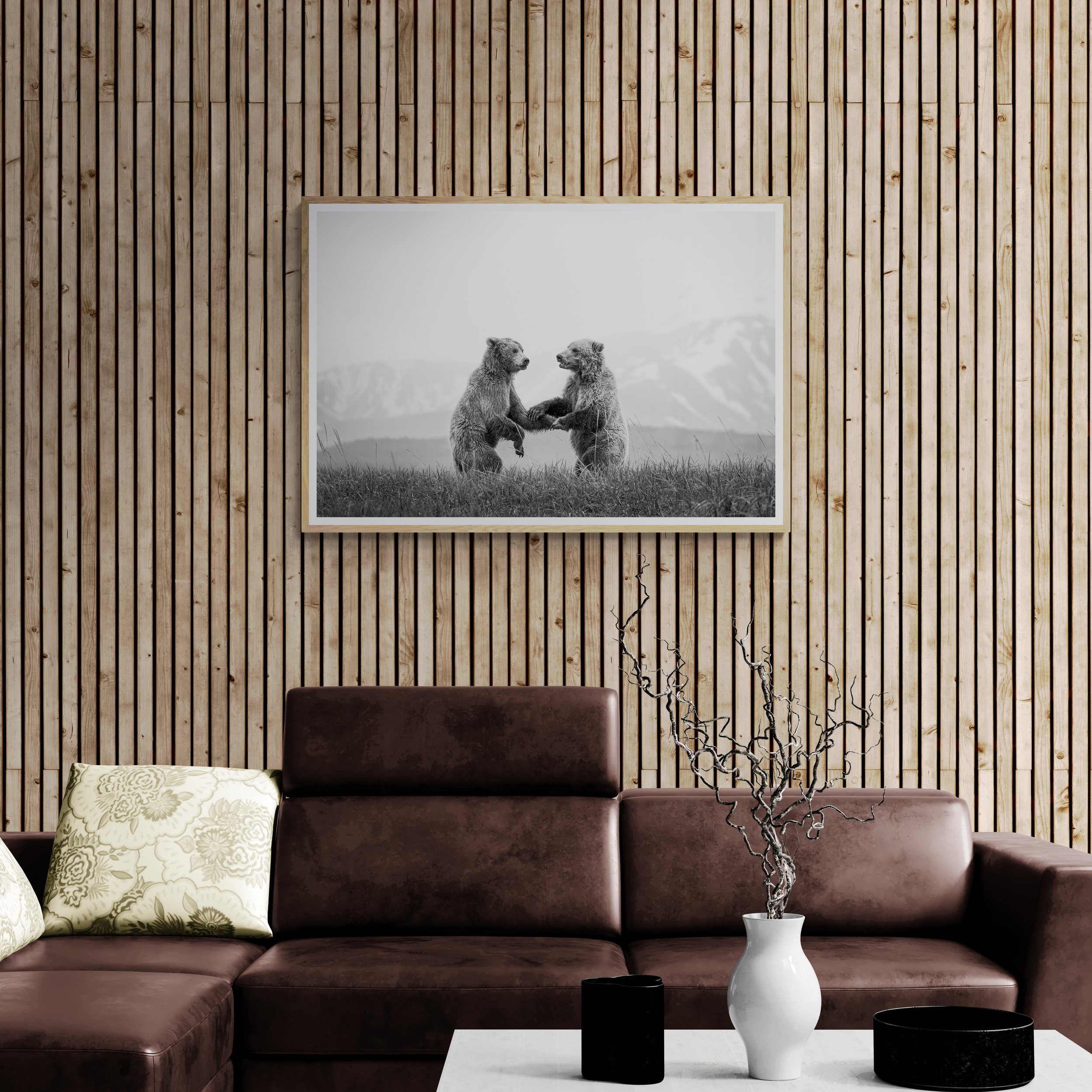 Living_room_with_fancy_leather_sofa.jpeg