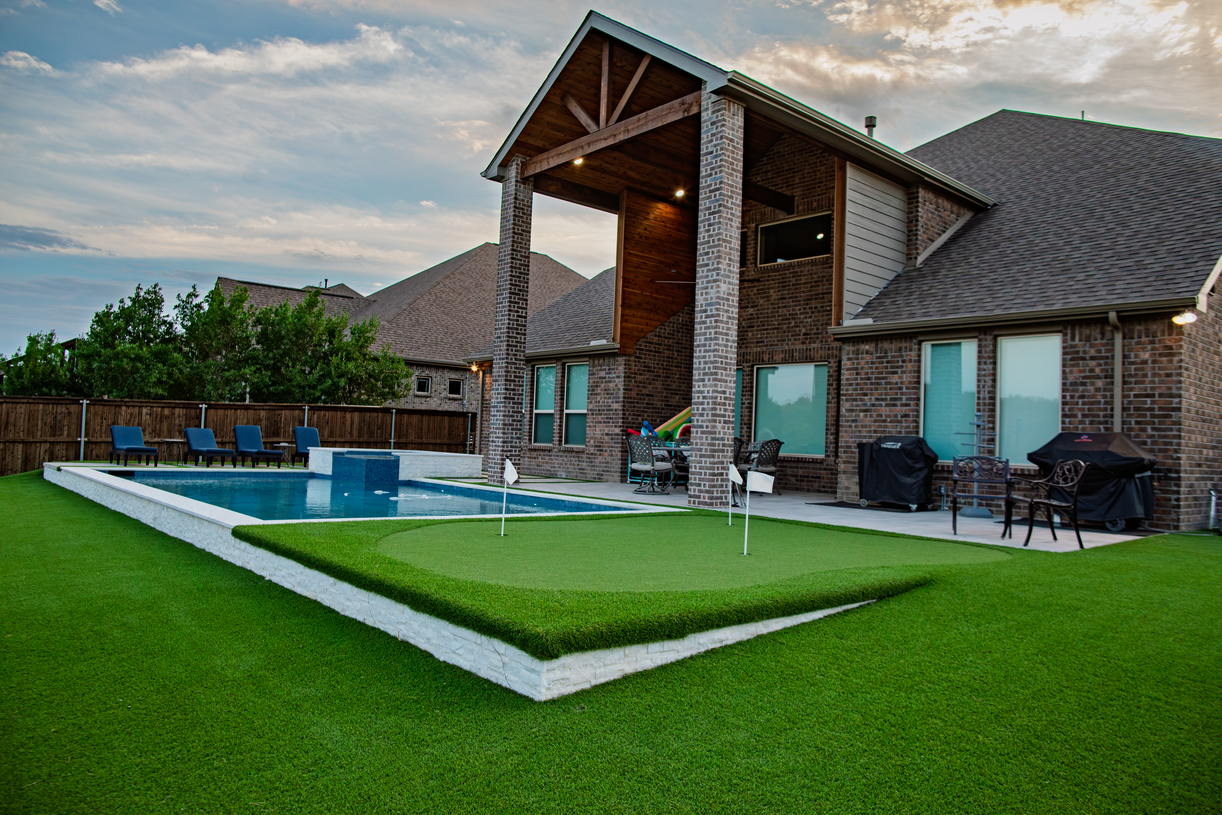 7704riverpark-FraceMedia-37.png