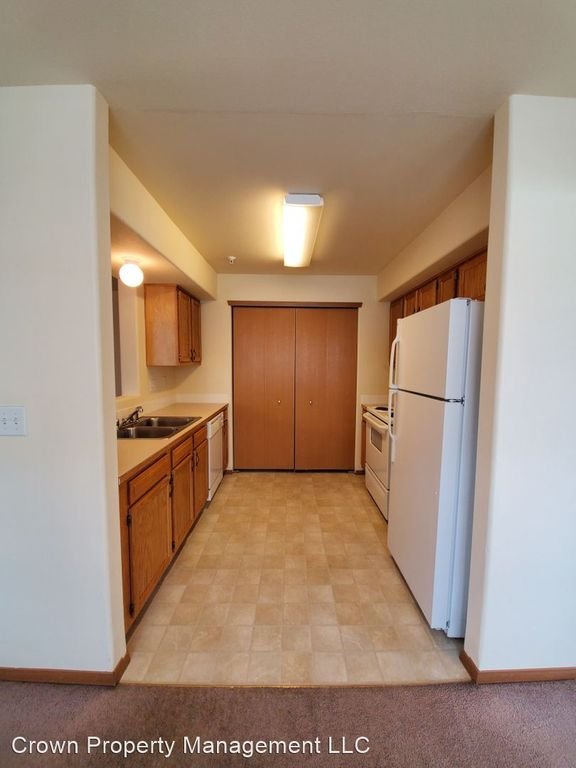 Kitchen-The-Village-at-Chapel-Hill-Pasco-WA-Great-West-Development-3.jpg