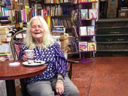 Every Thing Goes Book Cafe and Neighborhood Stage, used book store in Staten Island, photo 7 of 8