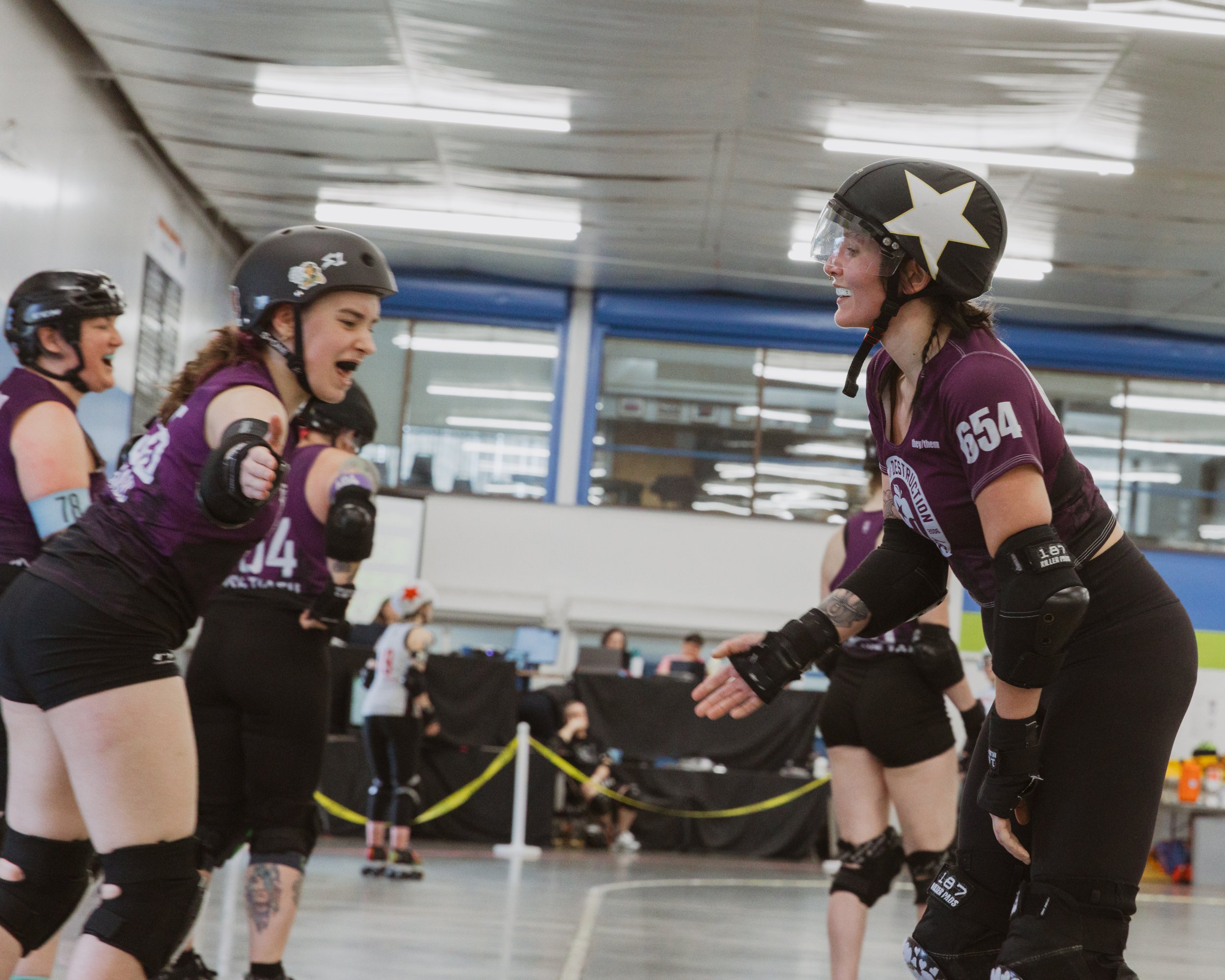 victoria-bc-photography-teammates-high-five.jpg