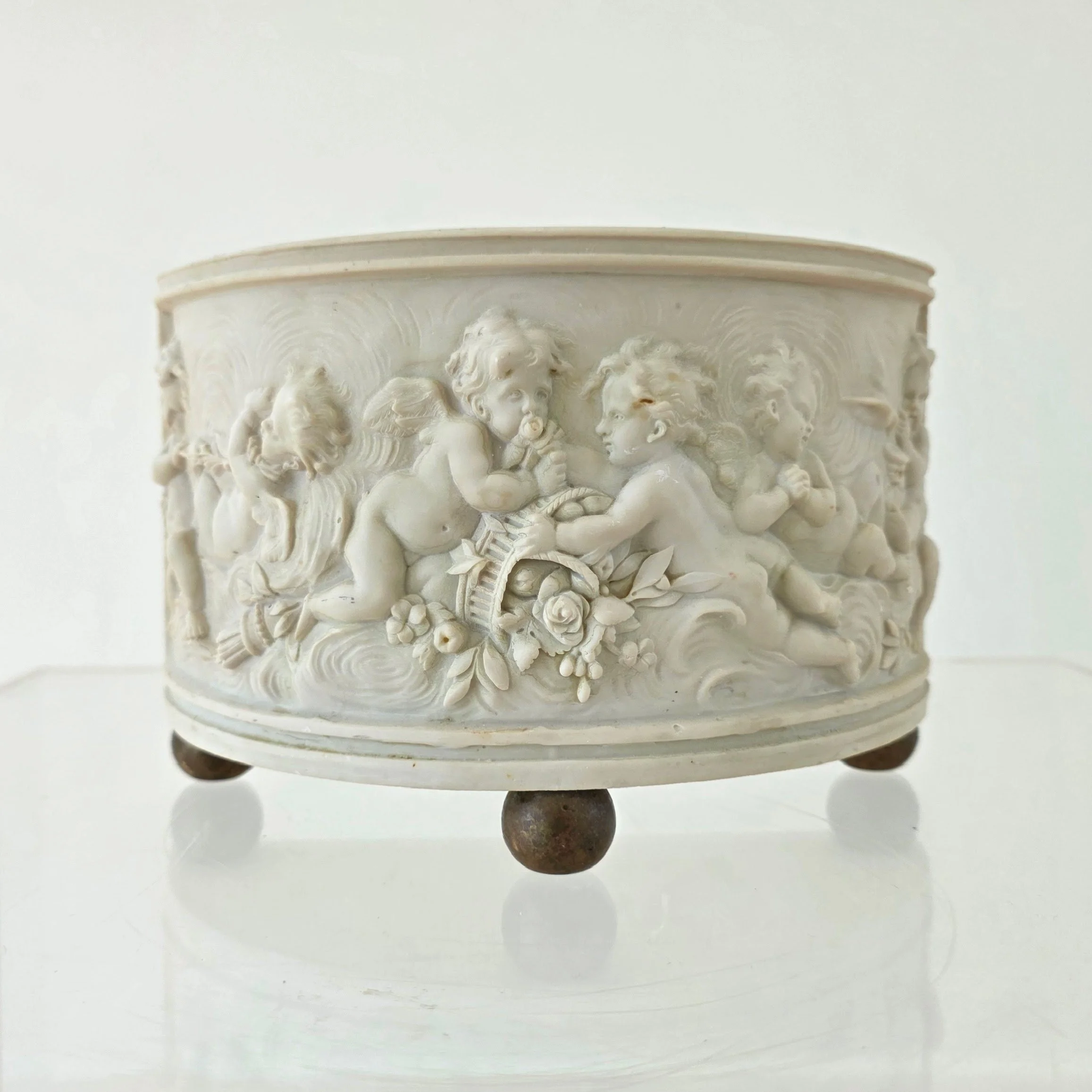 Putti Cachepot 20260518_124559.jpg