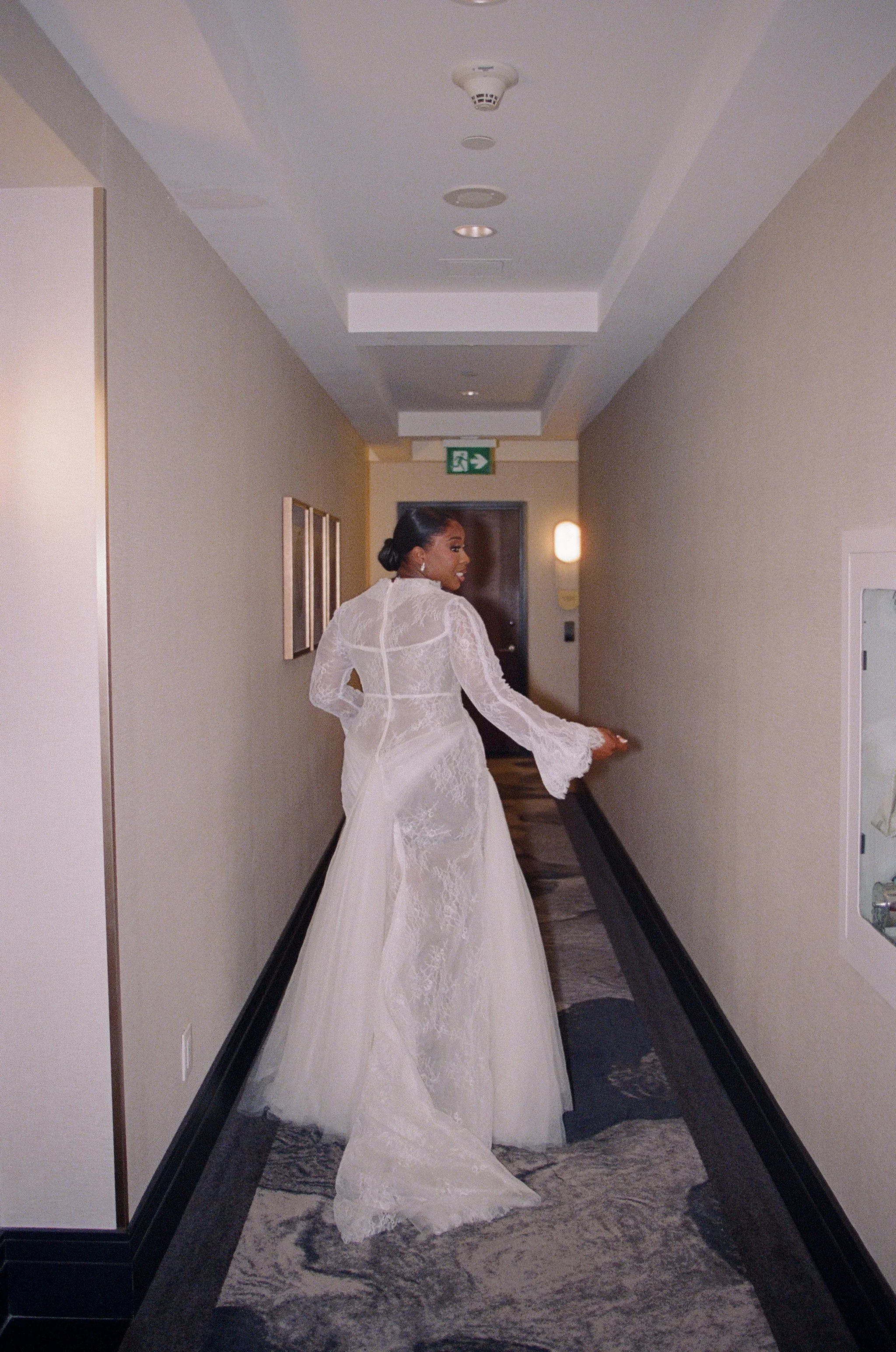 glodyAnnita_whiteWedding_31.jpg