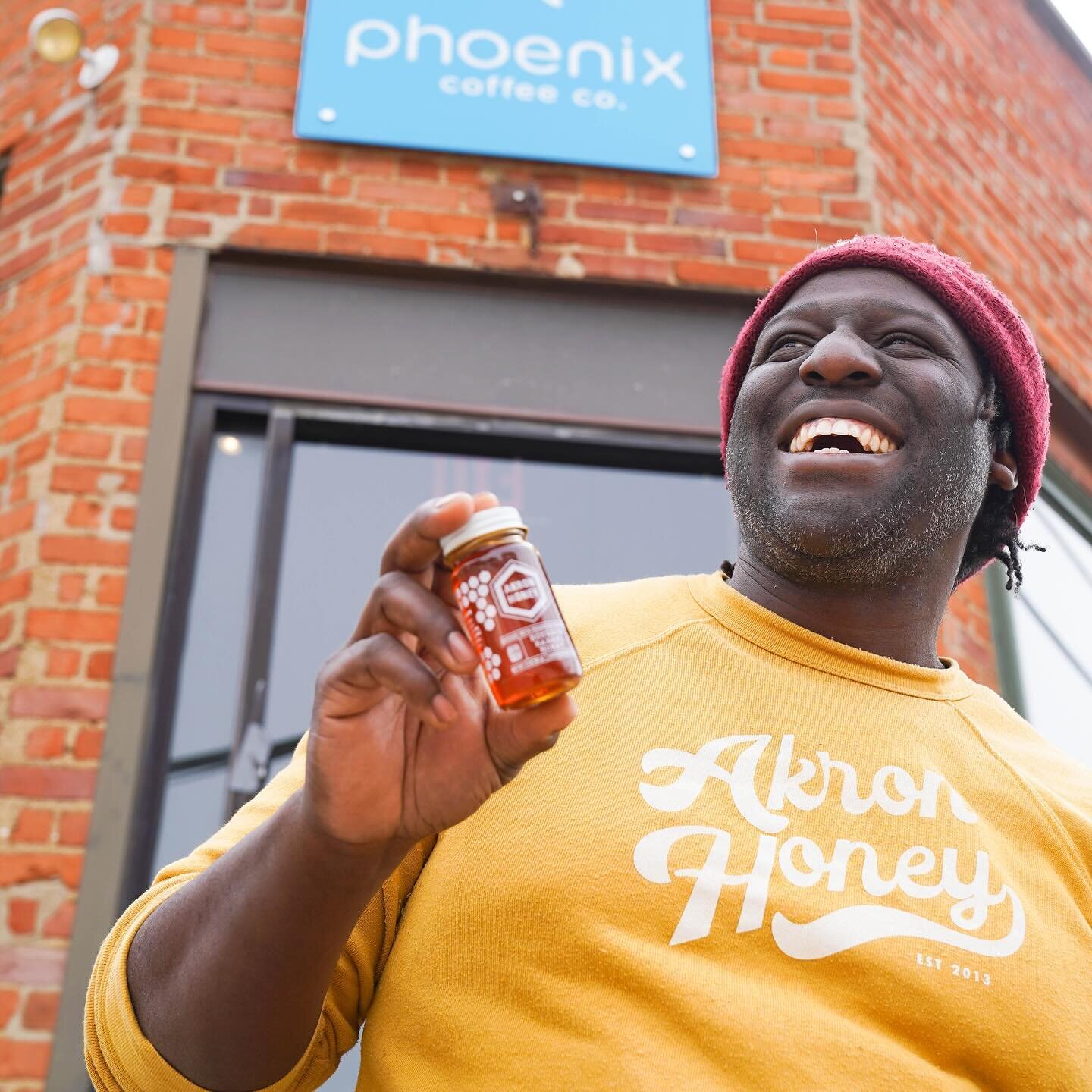 We love @akronhoney 🍯✊🏽 

Shot in collaboration with @phoenixcoffeeco. 2023.