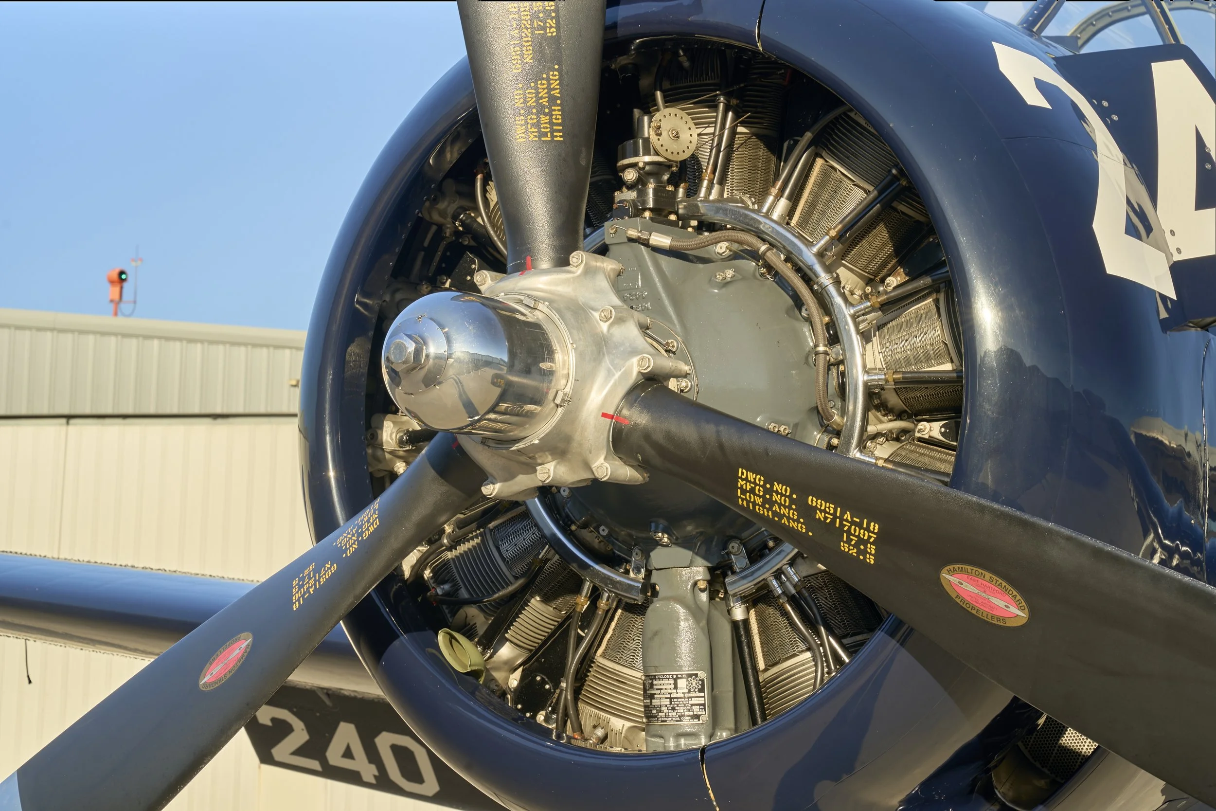 Trojan_T-28_Engine2.jpg