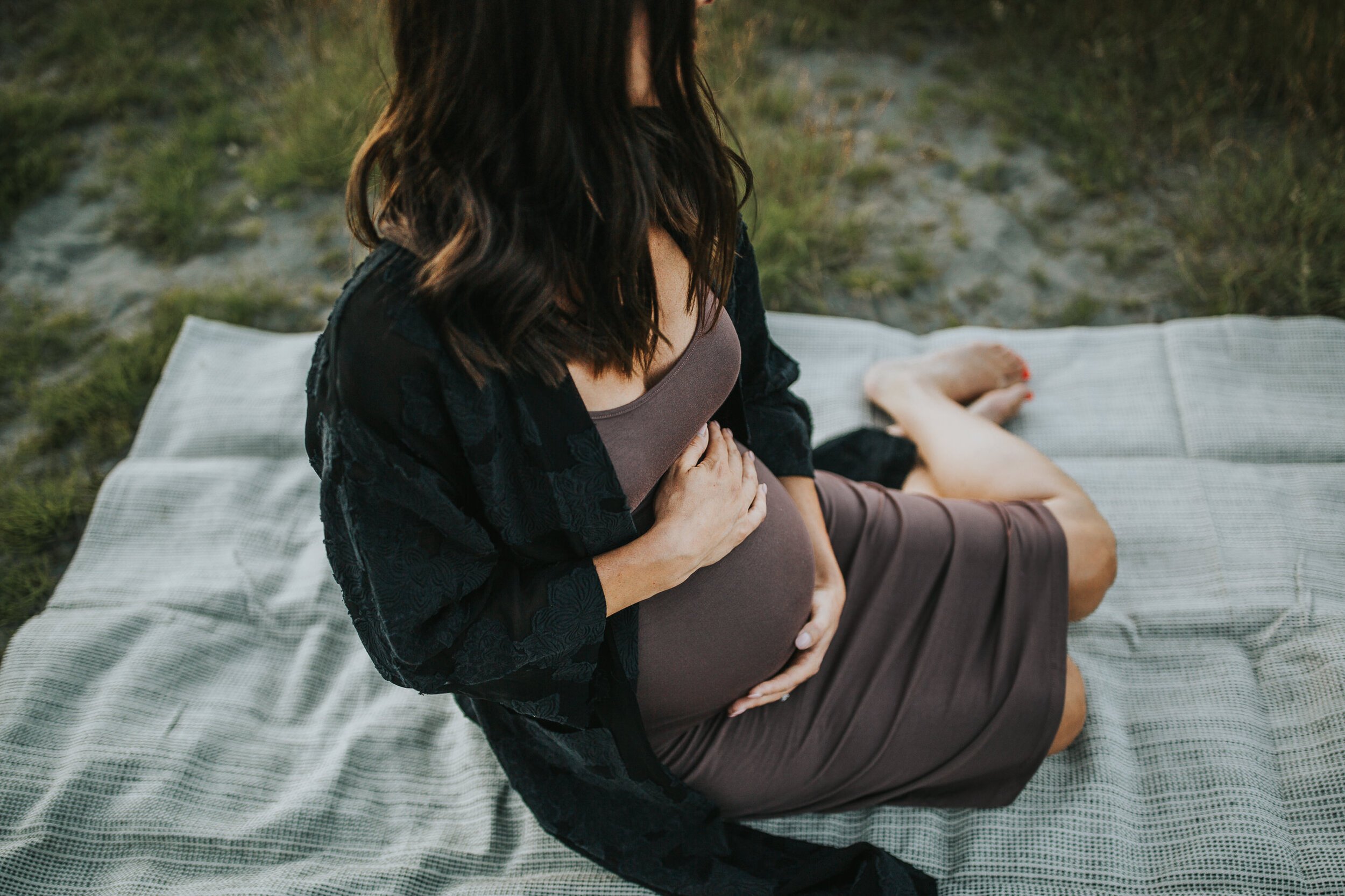 Kananaskis-Maternity-Session-Mint-Photography-30.jpg
