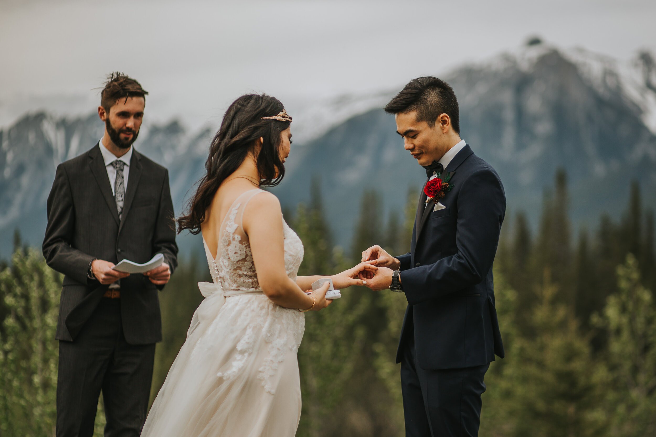 Intimate-Canmore-Alberta-Wedding