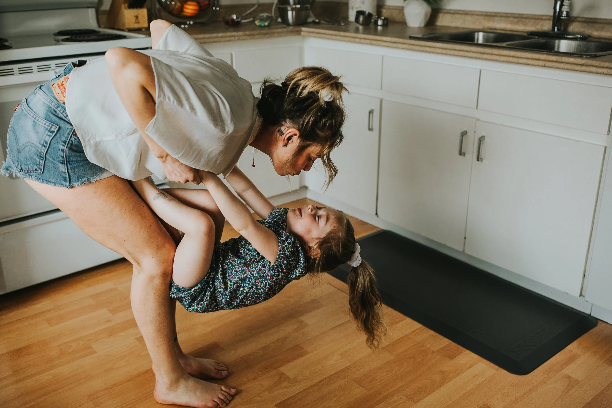 Kamloops-Mother-Daughter-Lifestyle-Photographer
