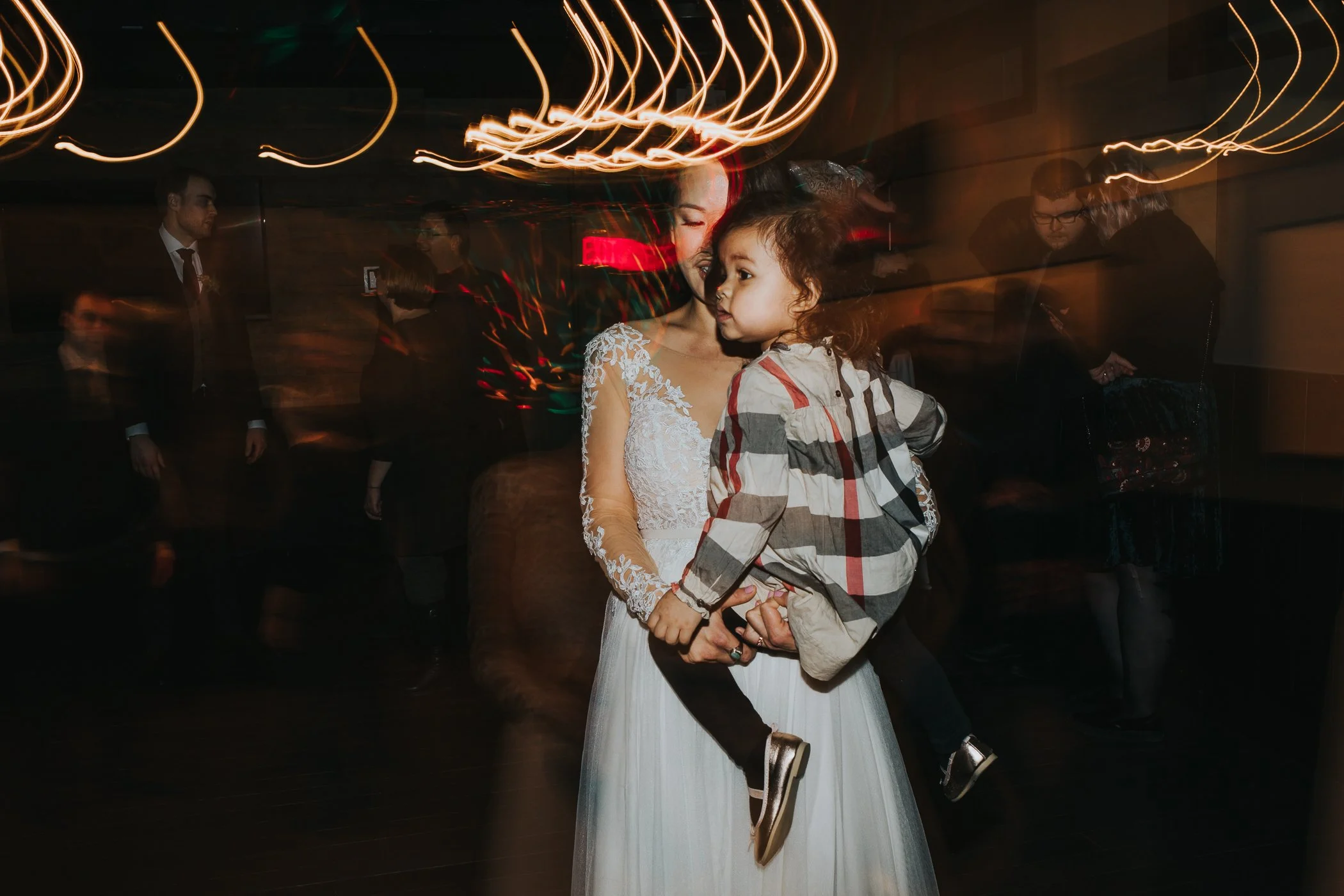 Calgary-Alberta-Wedding-Photographer-The-Lake-House-9.jpg