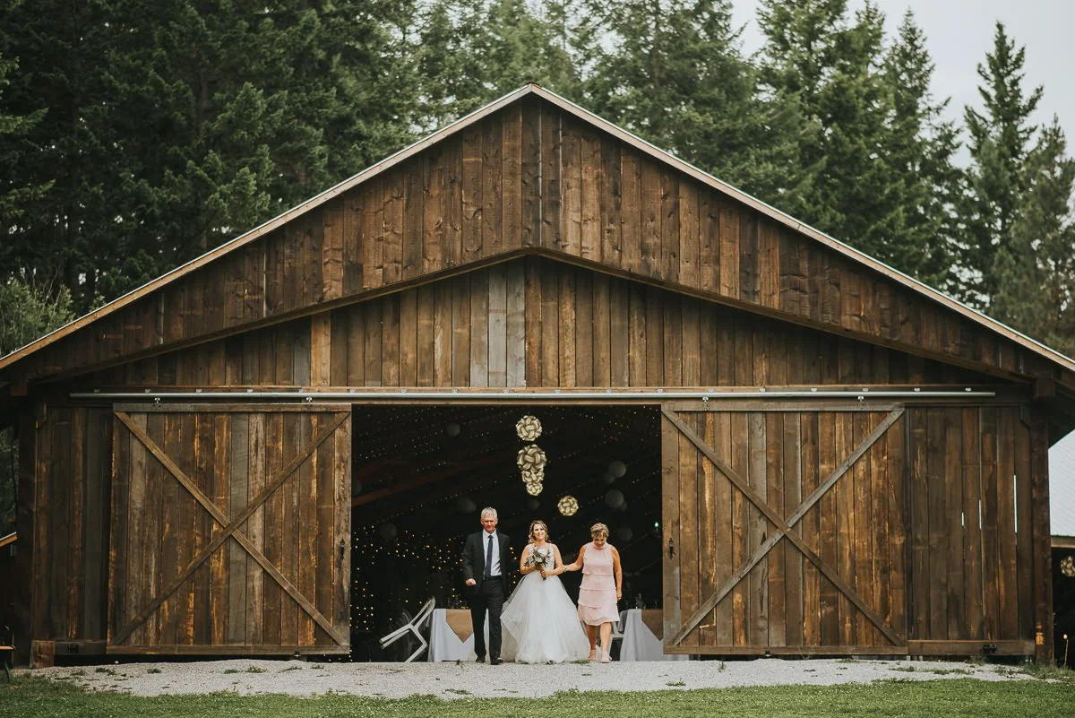 Calgary-Photographer-Boho-Shylynn-Ranch-Wedding-54.jpg