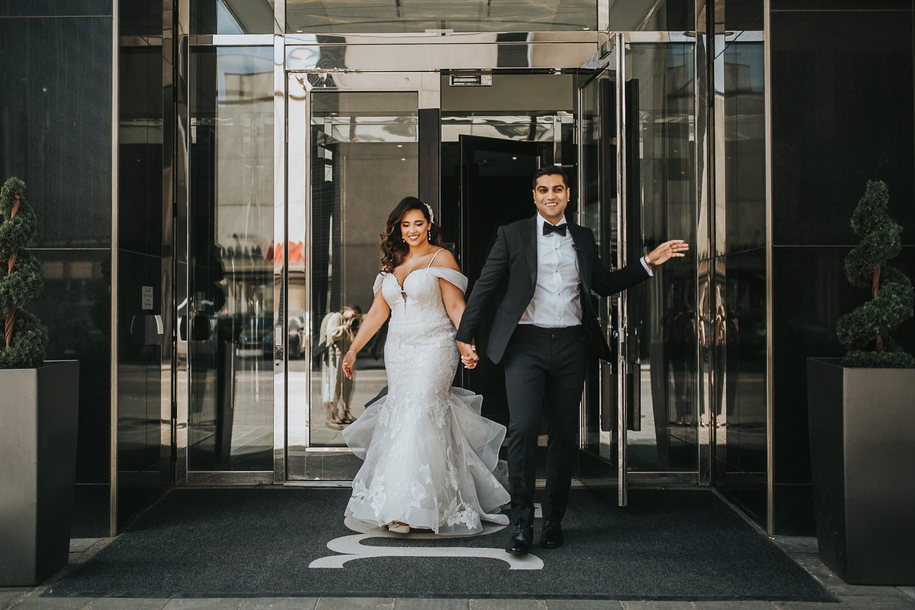 Downtown Calgary Wedding Photos 