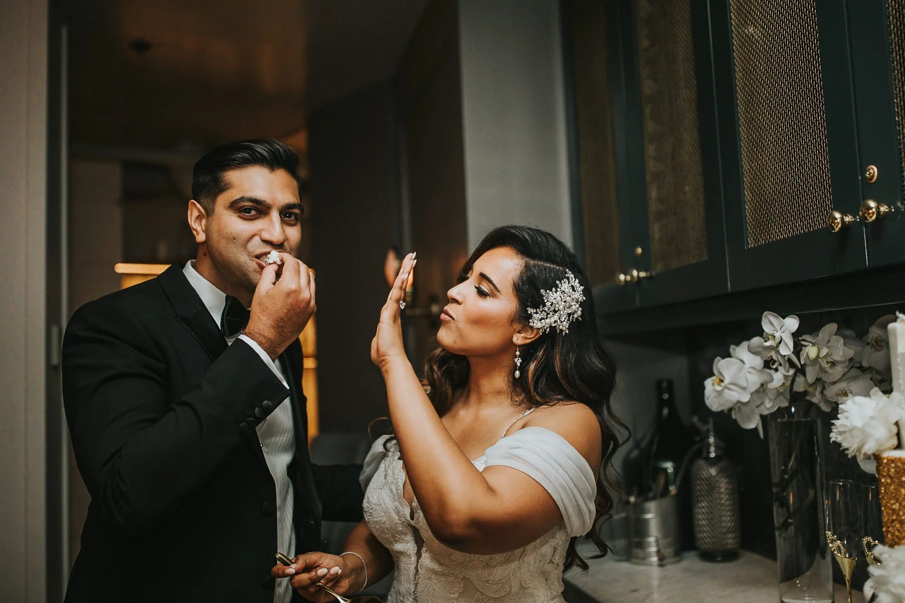 Cake Cutting Photos 