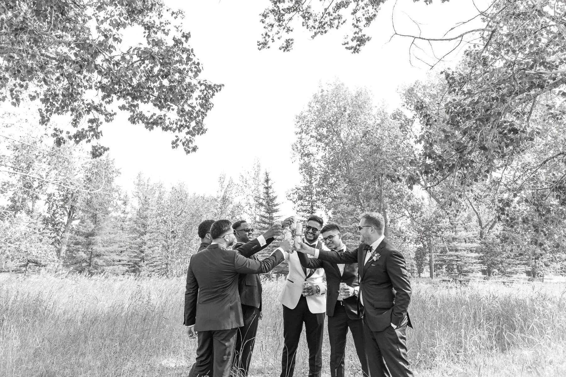 Candid bridal party photos