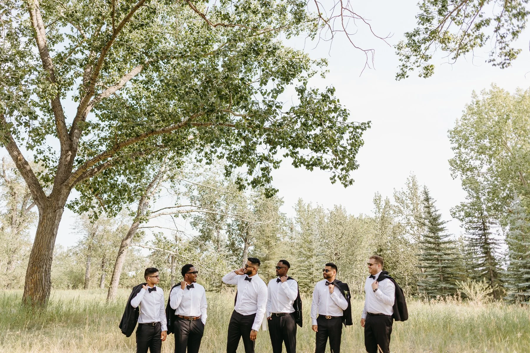 Candid bridal party photos 