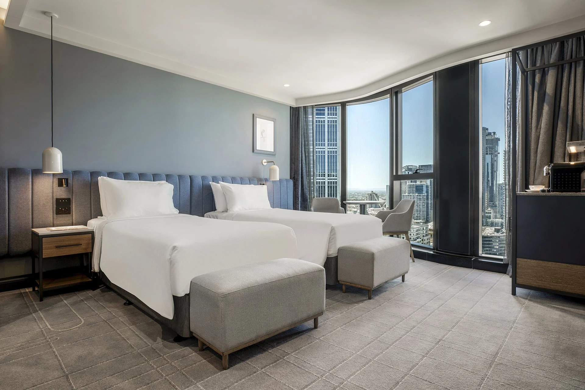 2 SINGLE BEDS PREMIUM HIGH FLOOR