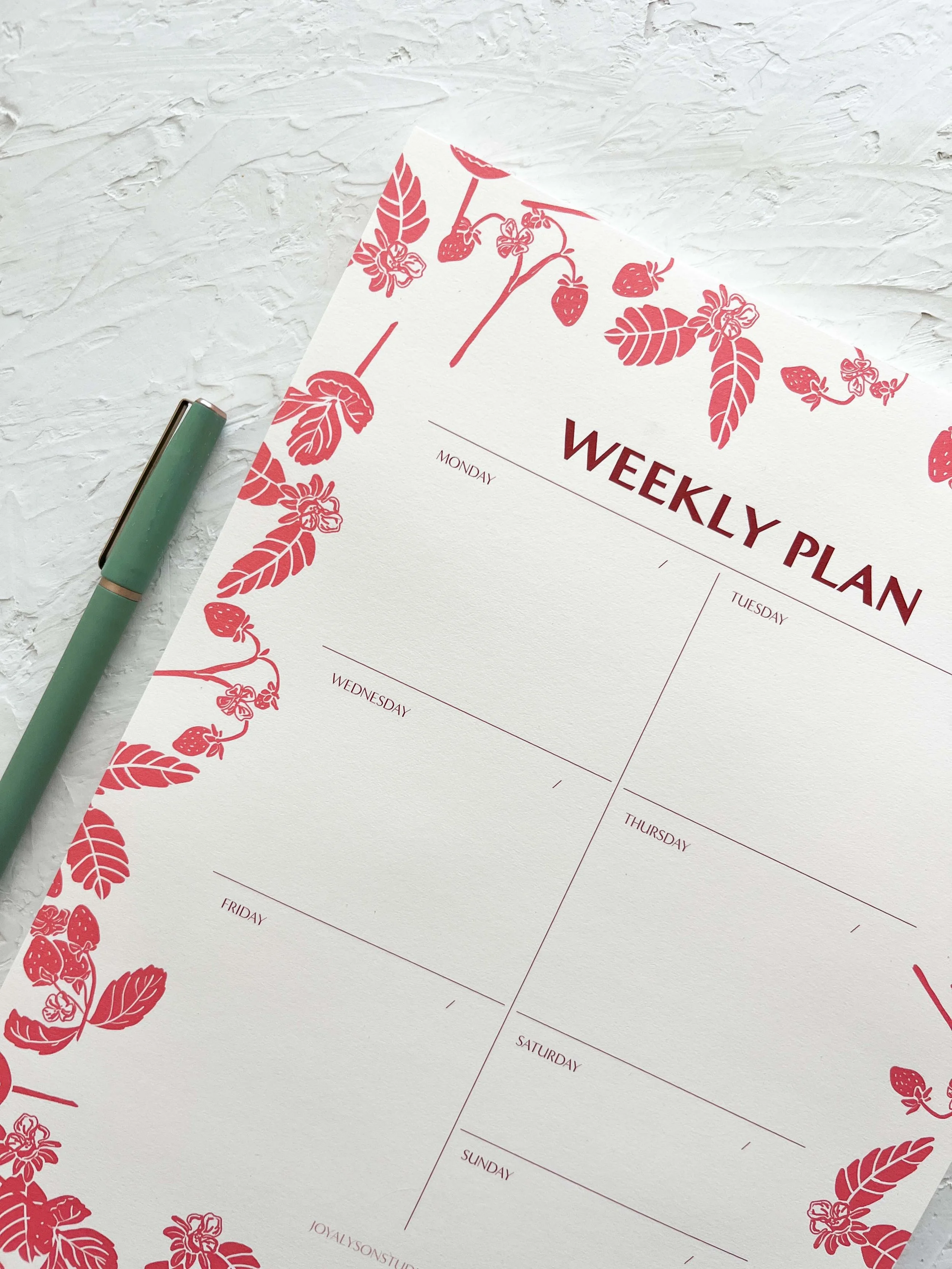 Weekly Planner Notepad: Strawberries