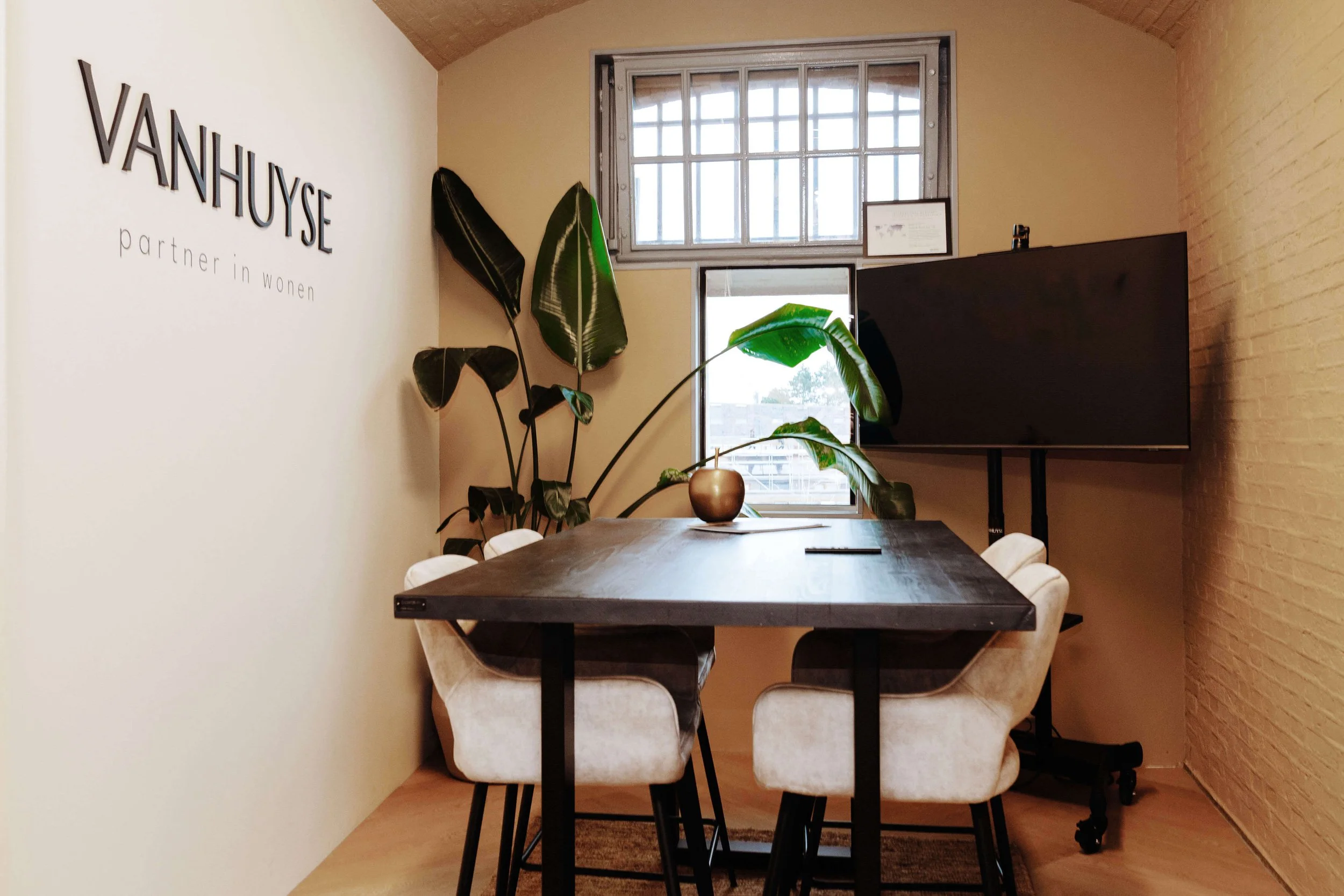 kantoorcel-opstelling-coworking-cupolaxs-koepel-haarlem 2.jpg