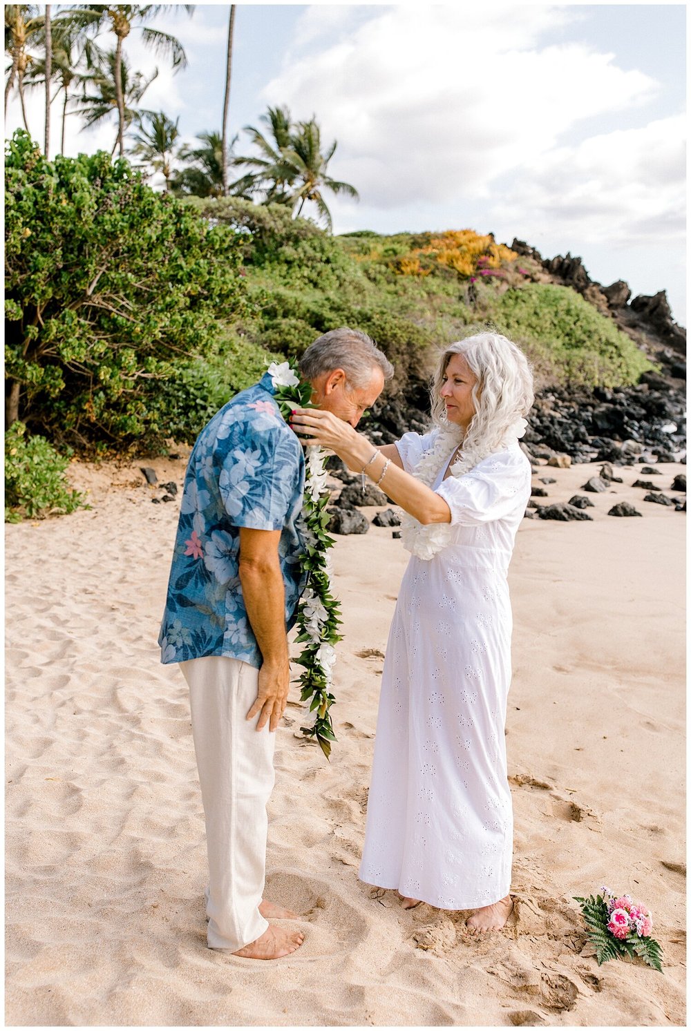 Joyous Palauea Beach Elopement_0004.jpg