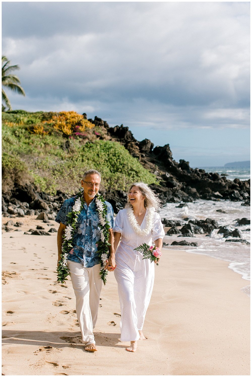 Joyous Palauea Beach Elopement_0025.jpg