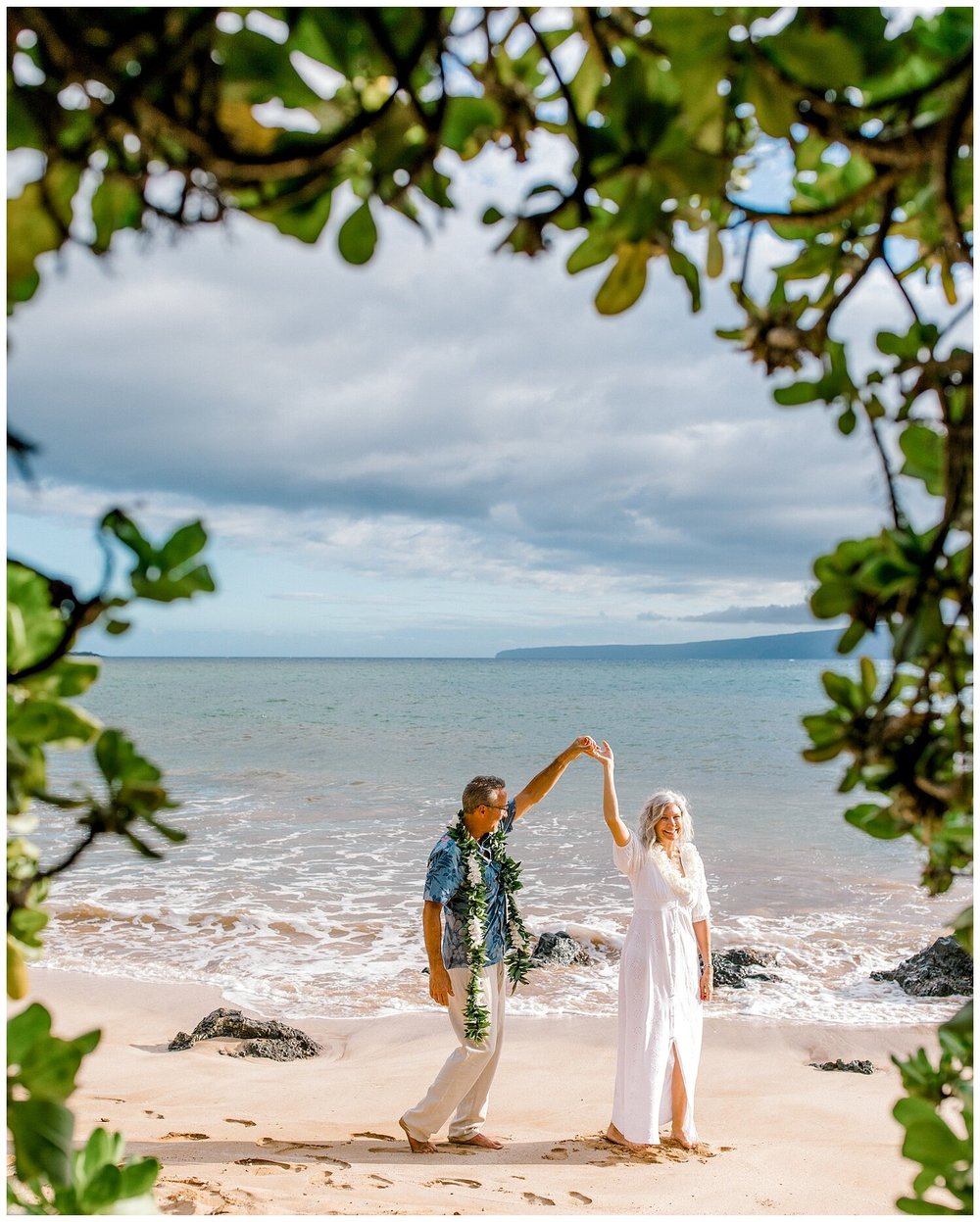 Joyous Palauea Beach Elopement_0071.jpg