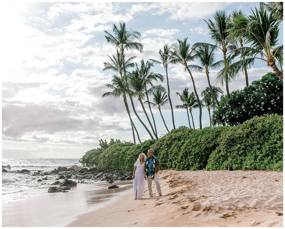 Joyous Palauea Beach Elopement_0076.jpg