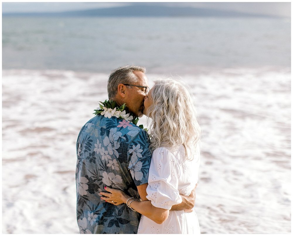 Joyous Palauea Beach Elopement_0093.jpg