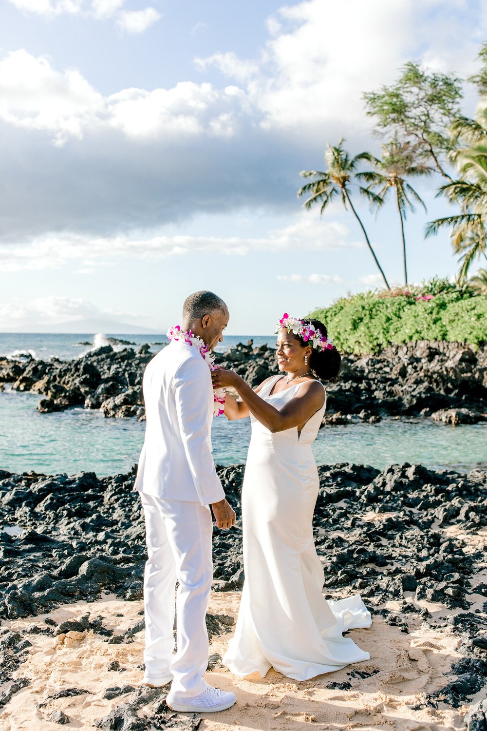 Makena-Cove-Maui-New-Years-Elopement_0011.jpg