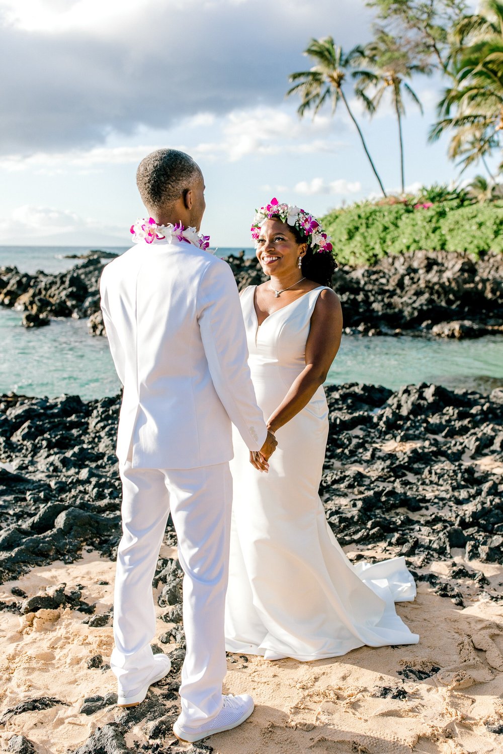 Makena-Cove-Maui-New-Years-Elopement_0013.jpg