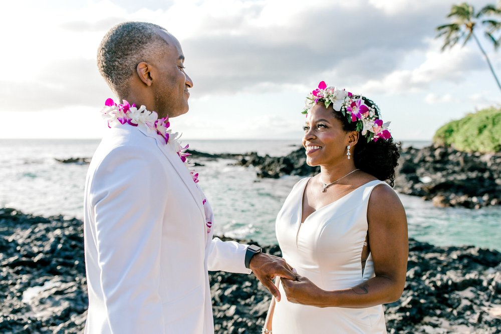 Makena-Cove-Maui-New-Years-Elopement_0023.jpg