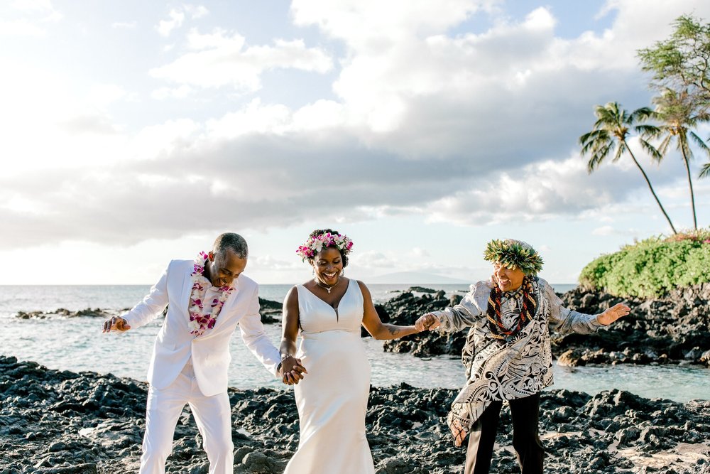 Makena-Cove-Maui-New-Years-Elopement_0029.jpg