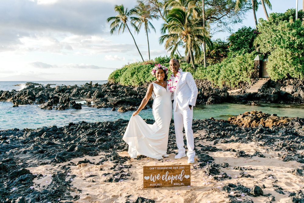 Makena-Cove-Maui-New-Years-Elopement_0040.jpg