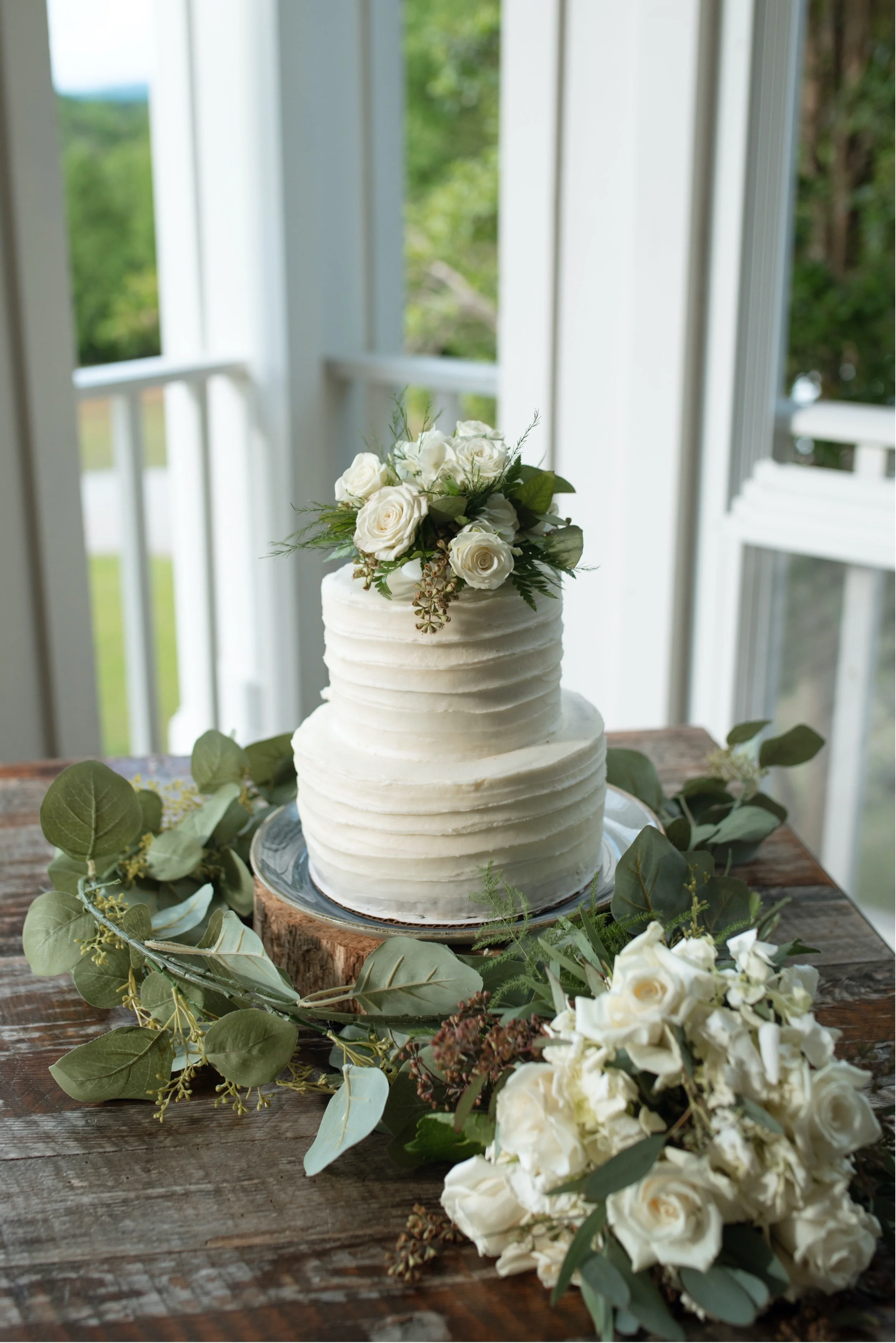 Intimate Wedding at The Beautiful Dahlonega Vineyards & Resort — Maggie