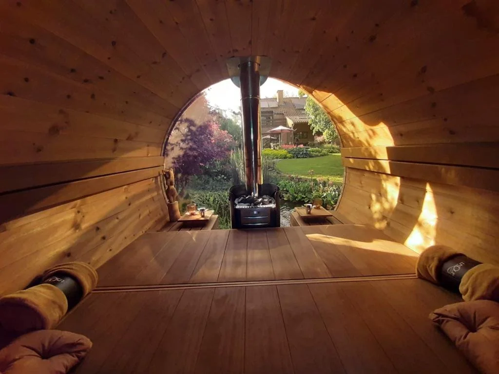 Wellnez-Atelier-Barrelsauna-Panoramisch-veel-lichtinval (169).jpg