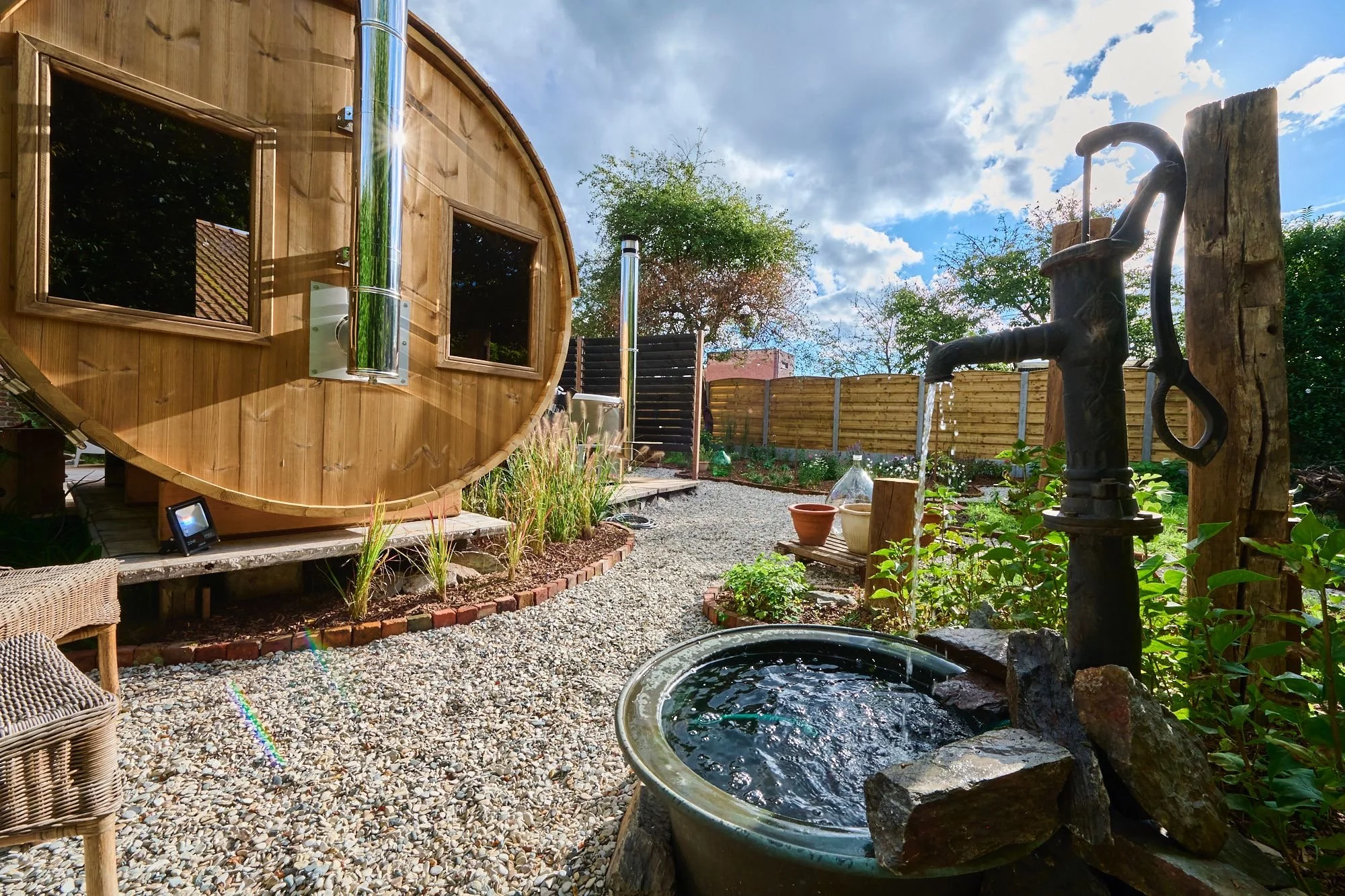 Wellnez-atelier-hottub-barrelsauna-thermowood (1) - kopie.JPG