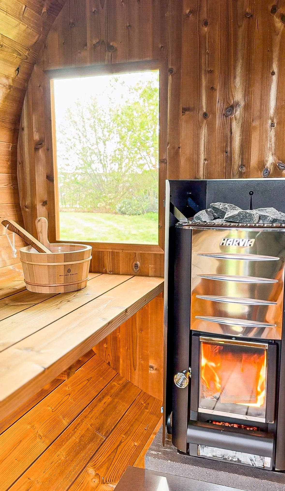 Wellnez-atelier-hottub-sauna-jongehof (2).jpg