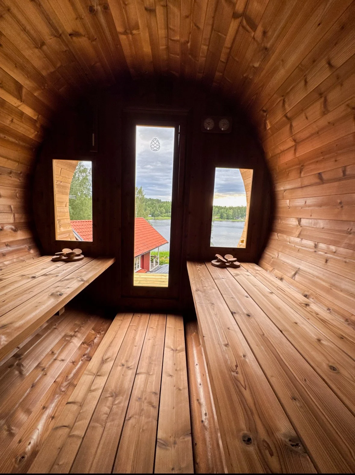 Wellnez-atelier-barrelsauna-in-zweden-maatwerk-Staf-Coppens (2).jpg