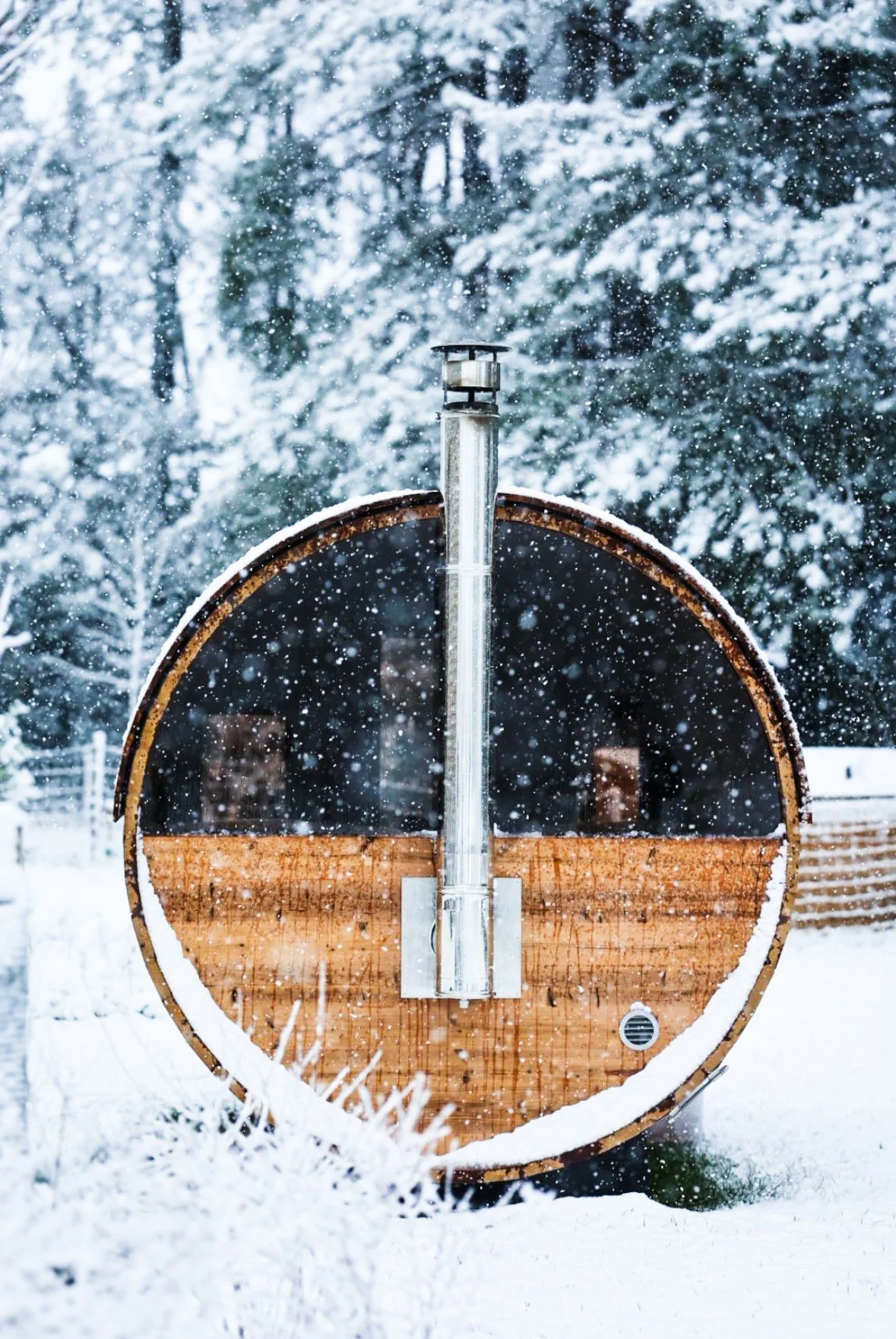 Wellnez-atelier-barrelsauna-en-dompelbad-sneeuw-Eva-Tuytelaers (7).jpg