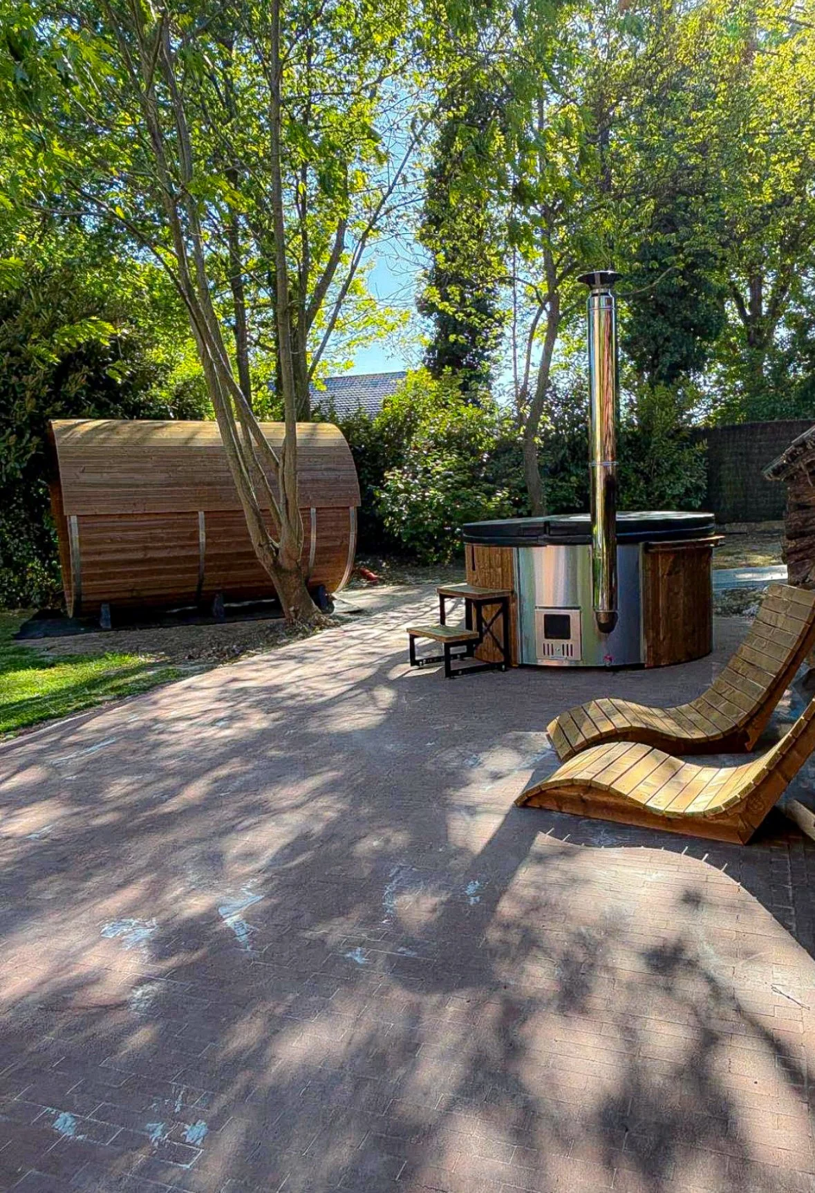 Barrelsauna en hottub in Heverlee Wellnez Atelier