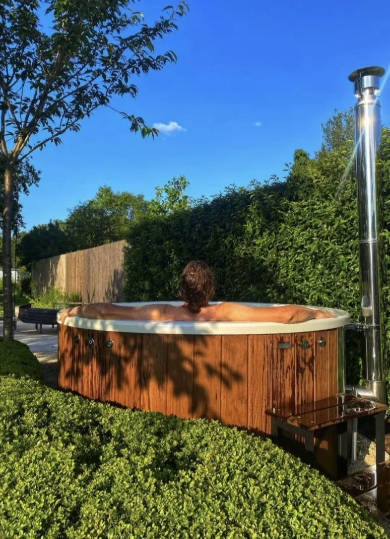 Wellnez-Atelier-Hottub-klanten-tevreden (61).jpg