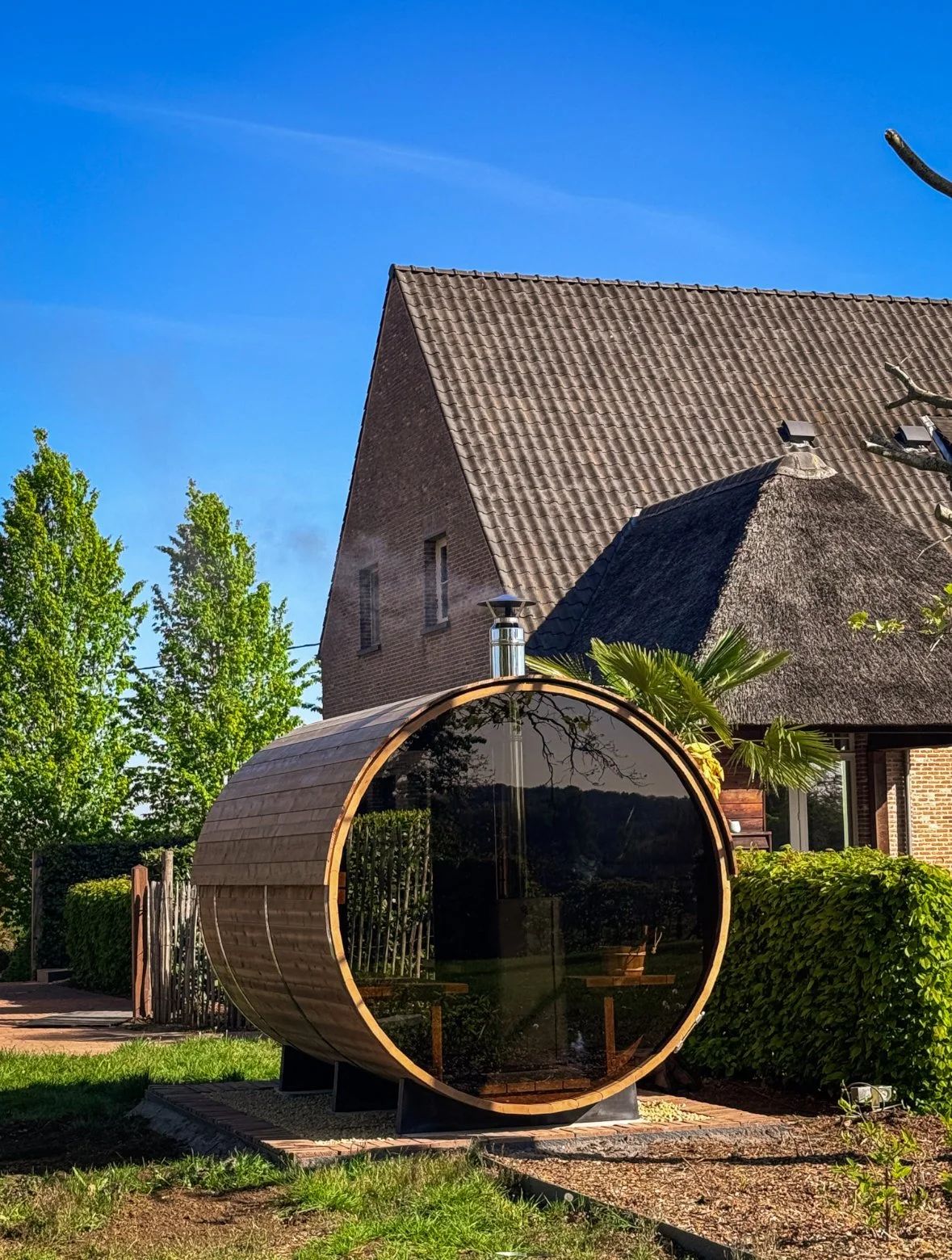 Barrelsauna met extra privacy en natuurlijke lichtinval
