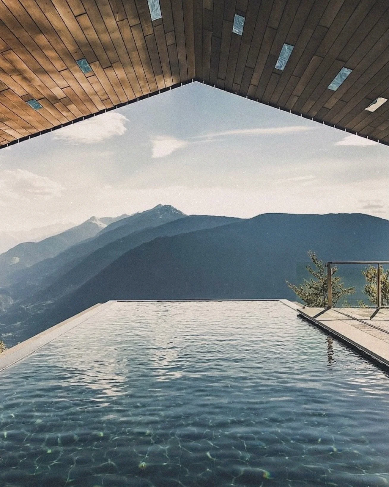A beautiful hotel is one thing.

But the places people remember most are often the ones that help them switch off completely.

The kind of trip where the first thing on the agenda is slowing down, not scrolling.

Think a mountain retreat in the Dolom