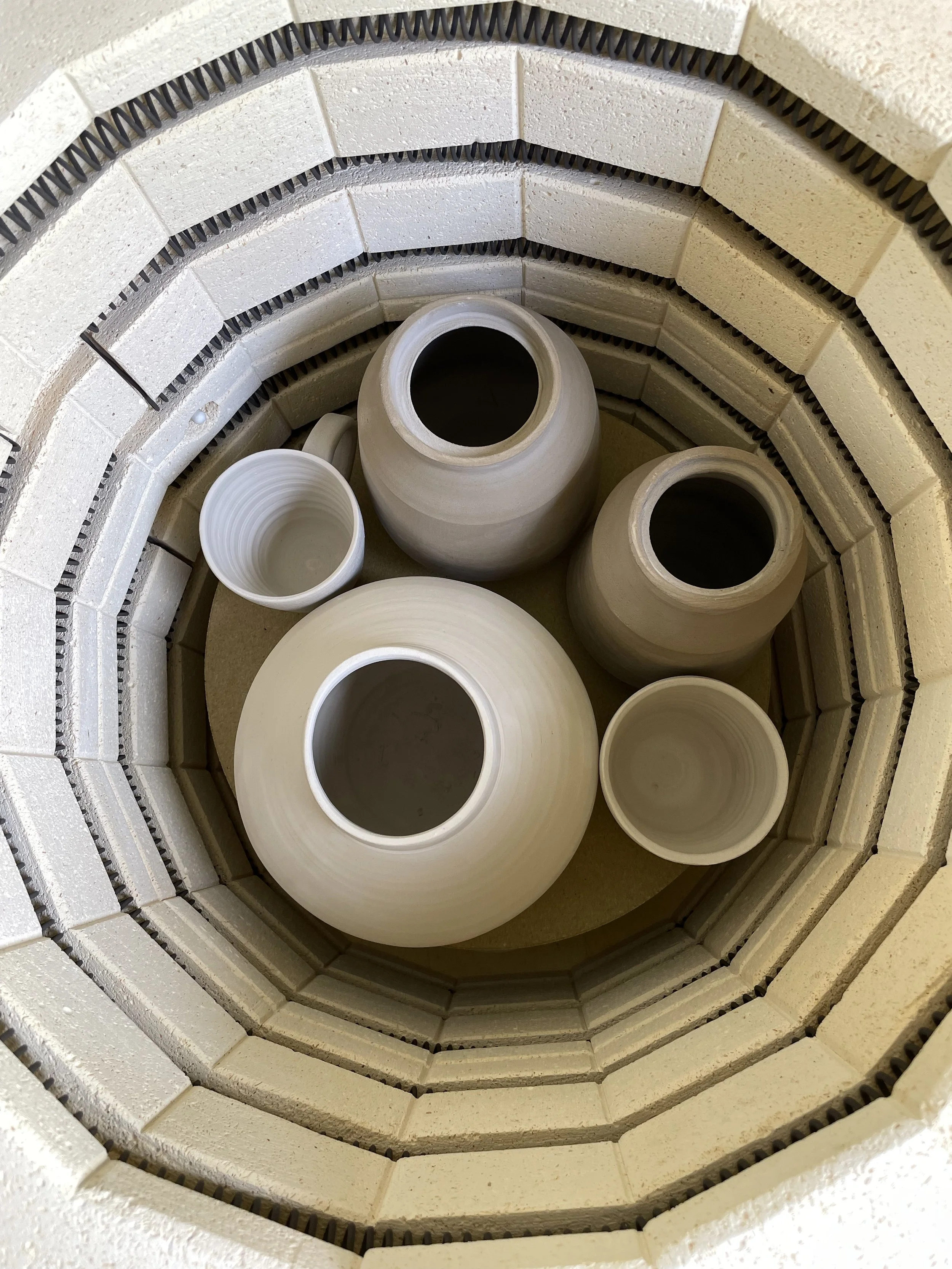 Kiln loading 2.jpeg