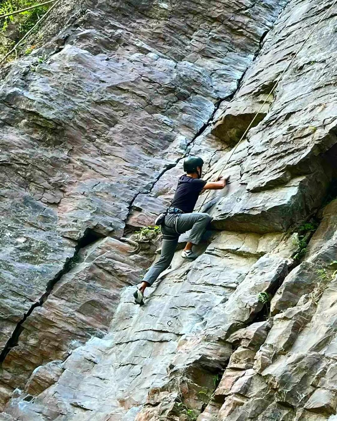Rock Climbing with @baliadventureclimbing 
Full package trip all included with @baliadventureclimbing ; Transport pick up and drop of all around Bali, breakfast, lunch, snacks and beverages, drinks, full climbing gear, guidance, belayer and FREE HOT 