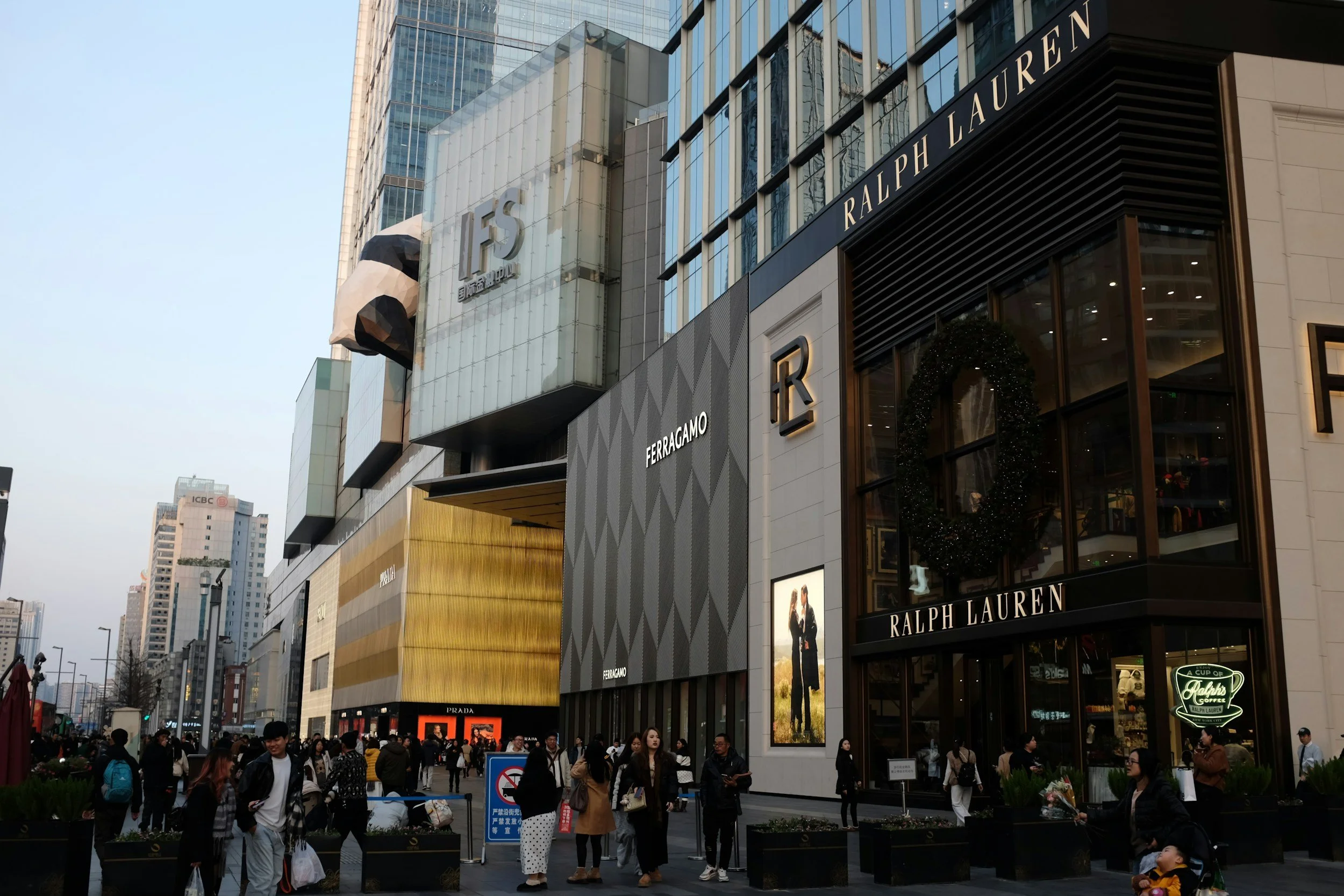 Center Point at Waterside Reaches Full Occupancy