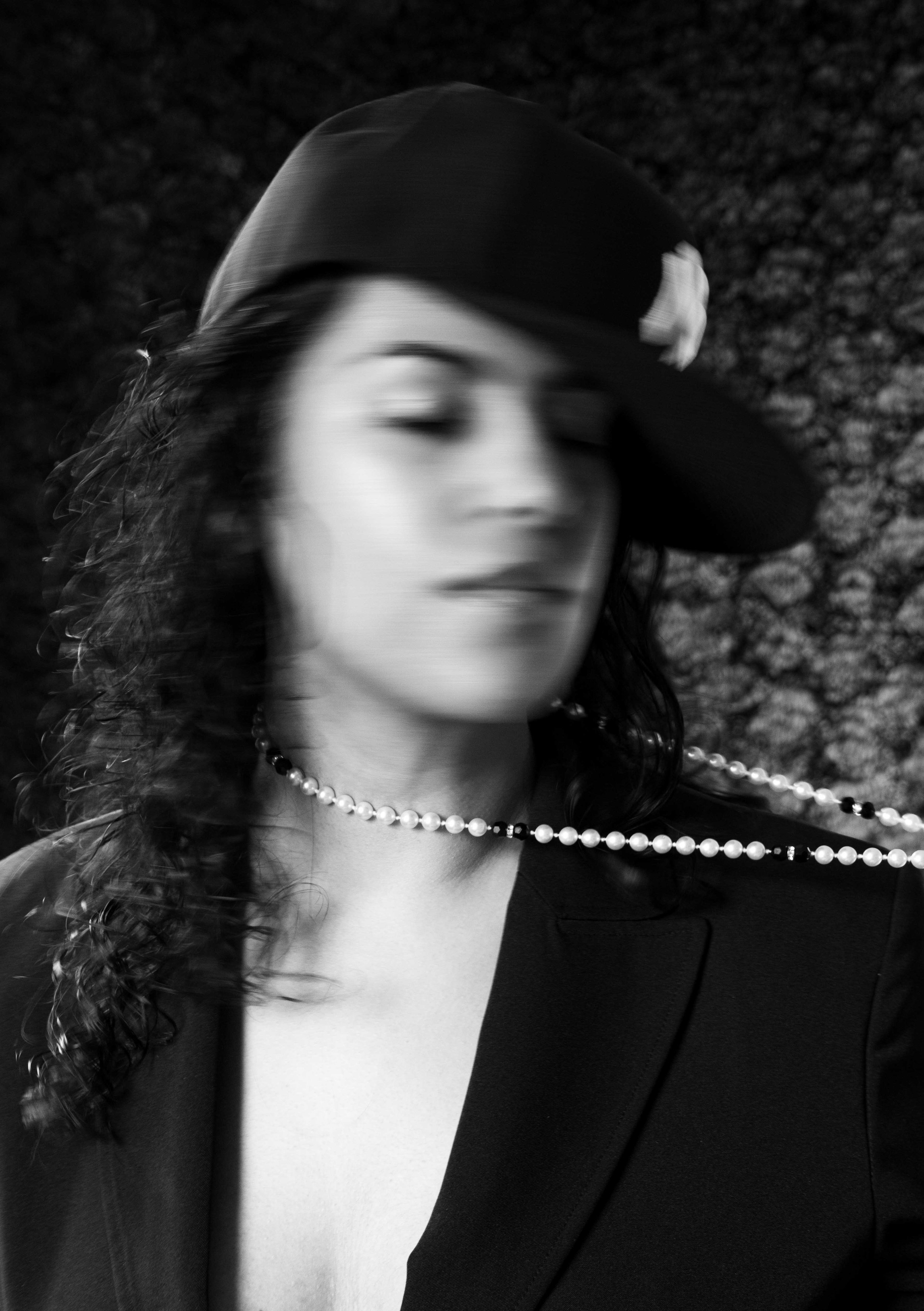 Zelfportret Jane in zwart wit, studioportret