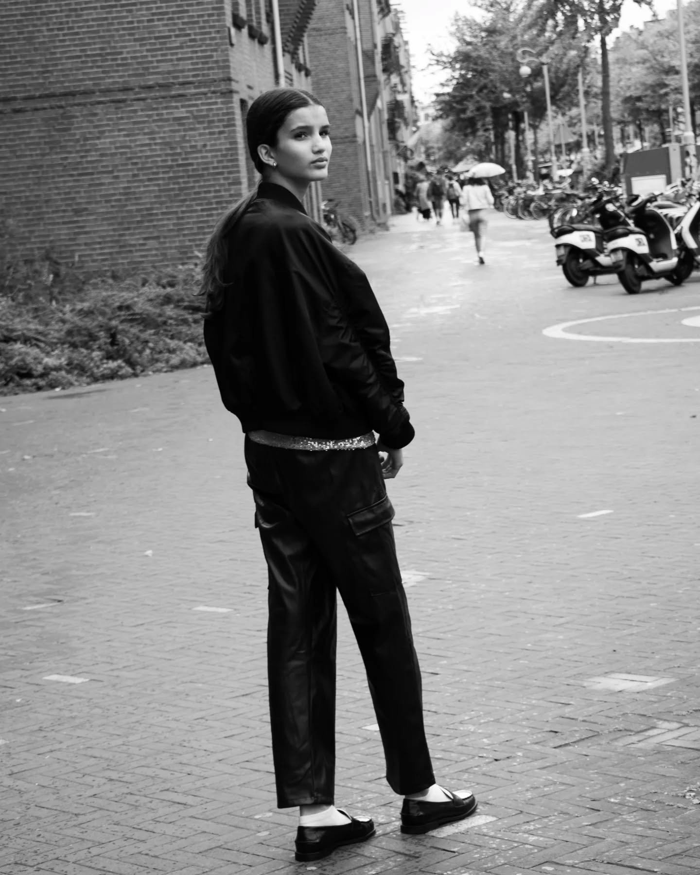 Urban
A short story in fashion images
Model Daisy via @moxiemodels.amsterdam
Concept, styling & photography @jane.dinmohamed via @storyland.of.stars
#modefoto #modebnw #fashioninbnw #fashionphotograph