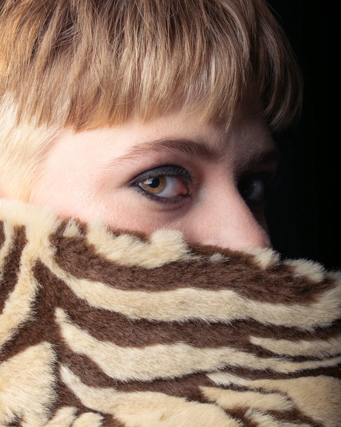 Tigress
New looks @kapsalonvibes
Model Fleur
Haar @hair.byjente
Make-up @joycepietrzak
Fotografie @jane.dinmohamed via @storyland.of.stars
#kapsels #beautyshoots #haartrend2025 #womenpowerment