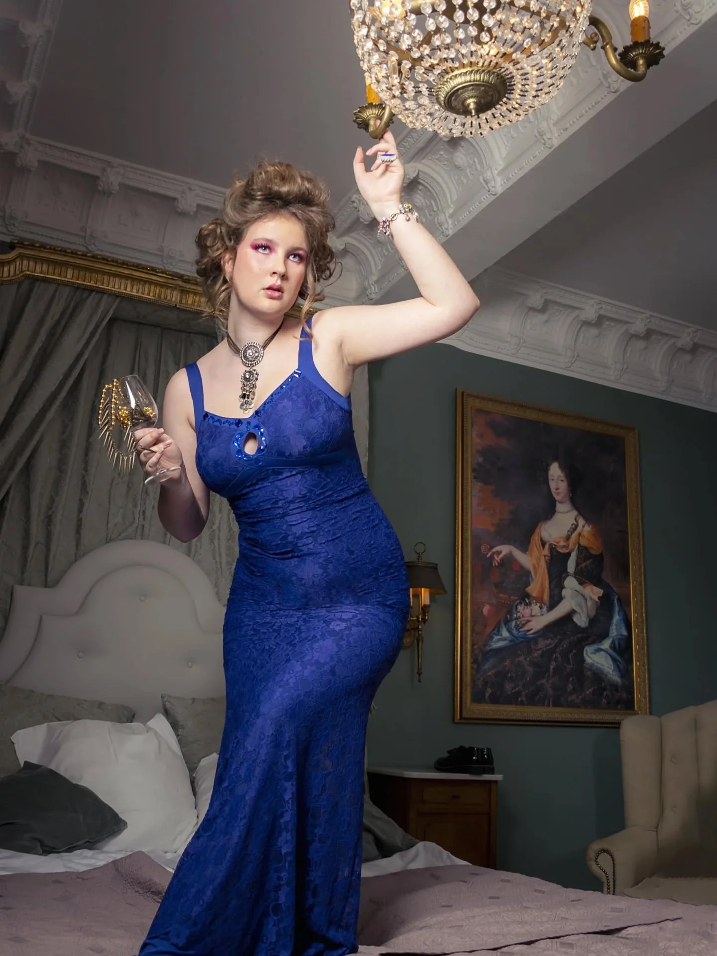 Rebelle Epoque

Model @portfolio.laurabakker 
Make-up &amp; hair @miek_makeup 
Concept, direction, styling and photography @storyland.of.stars